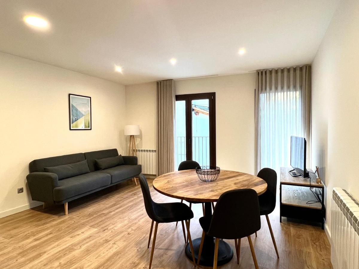 Espot Cowork & Apartments - L'Amfitriona Экстерьер фото