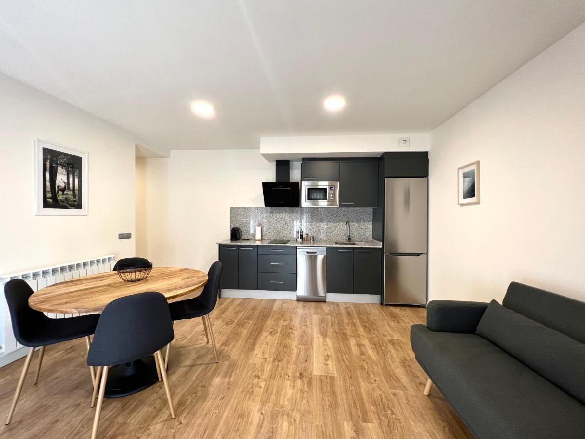 Espot Cowork & Apartments - L'Amfitriona Экстерьер фото