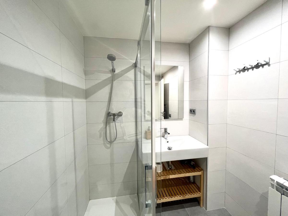 Espot Cowork & Apartments - L'Amfitriona Экстерьер фото