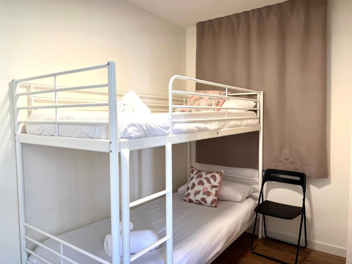 Espot Cowork & Apartments - L'Amfitriona Экстерьер фото