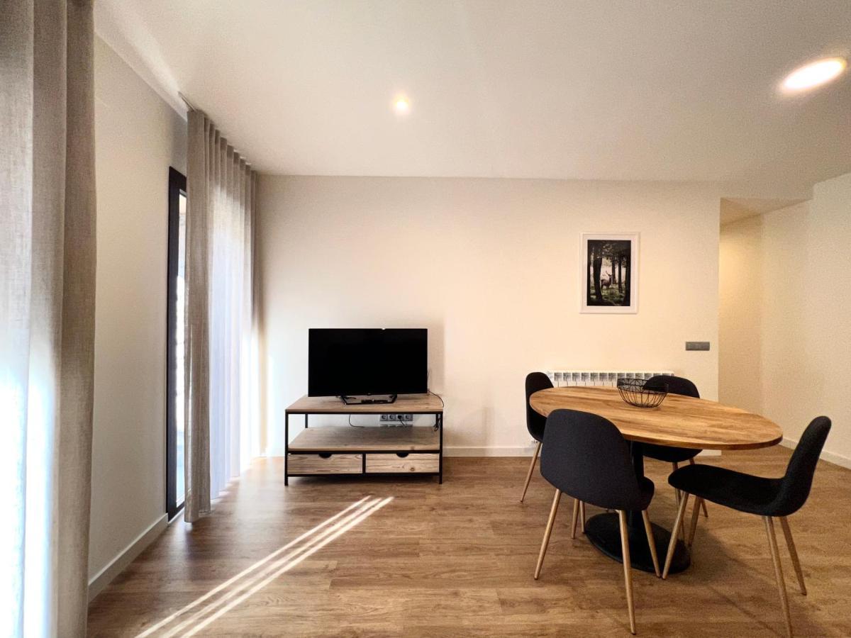 Espot Cowork & Apartments - L'Amfitriona Экстерьер фото