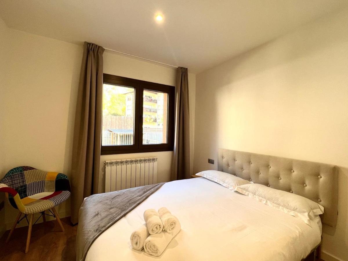 Espot Cowork & Apartments - L'Amfitriona Экстерьер фото