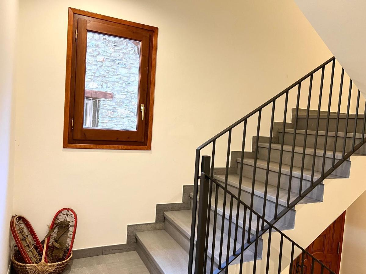 Espot Cowork & Apartments - L'Amfitriona Экстерьер фото